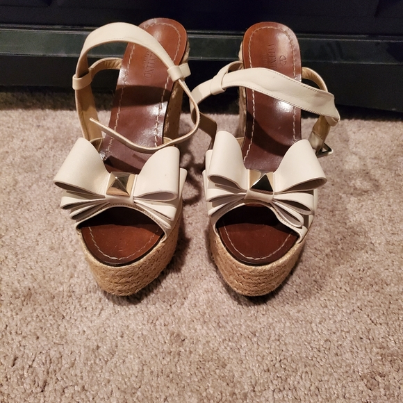 Valentino Wedges - Picture 2 of 10